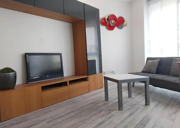 Superb Modern Apartment With Parking